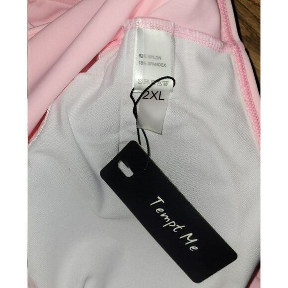 NWT TEMPT ME! Plus Size Off-Shoulder One-Piece Bathingsuit Women's Size 2XL - Picture 3 of 3